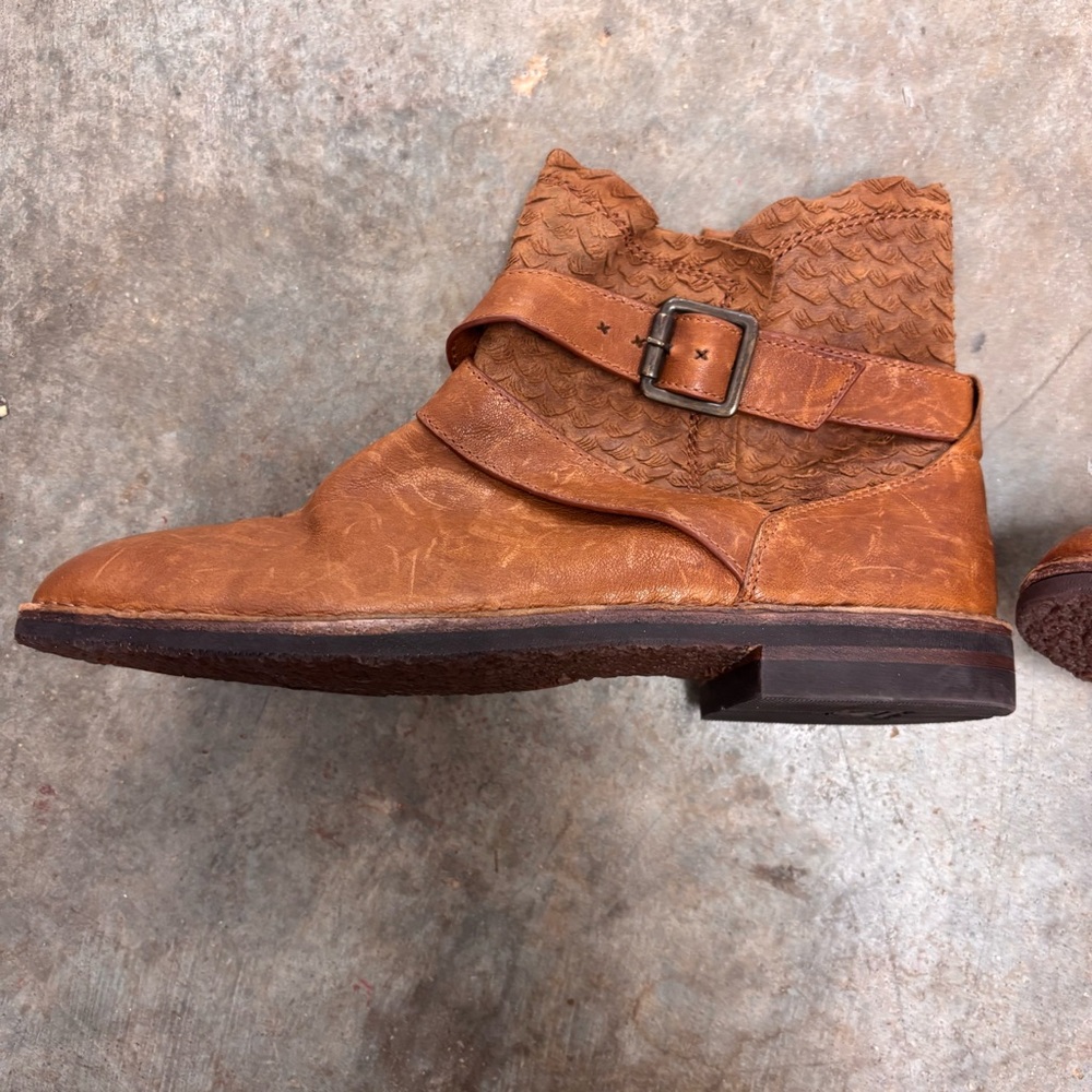 Trask Ankle Leather Booties Brown Western Cowgirl Distressed Womens 7 - Picture 8 of 12